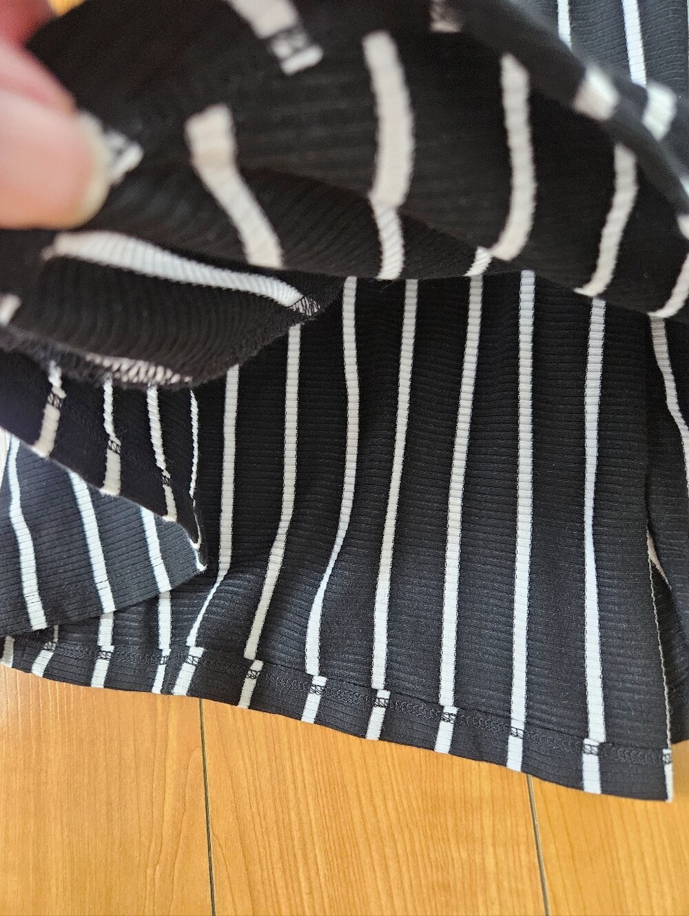 NEW No Tags Mossimo Over Off-Shoulder Blck & Whte Striped Fit-and-Flare Dress M - Picture 3 of 15